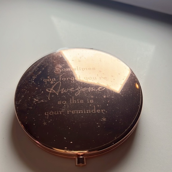 🪞Pocket mirror “sometimes you forget you’re awesome so this is your reminder” - Picture 7 of 8